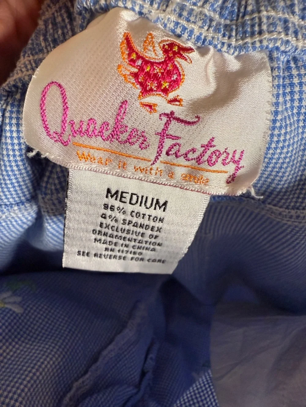 Quacker Factory Blue Gingham Daisy Embroidered Pants | Cottagecore Crop | M